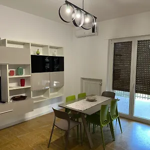  Appartamento La Casa Di Telen Zona Policlinico Oncologico E Villa De Grecis Italia
